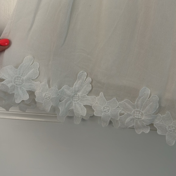 Lush white floral dress - Picture 3 of 7